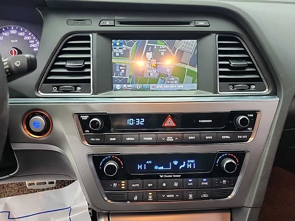 현대 LF쏘나타 2.0 터보 익스클루시브 - 이미지 15