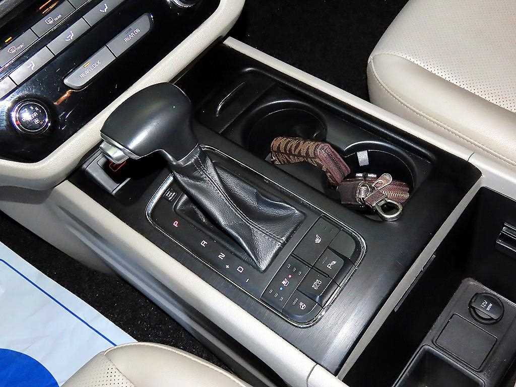 기아 올 뉴카니발 9인승 디젤 럭셔리 - 이미지 8