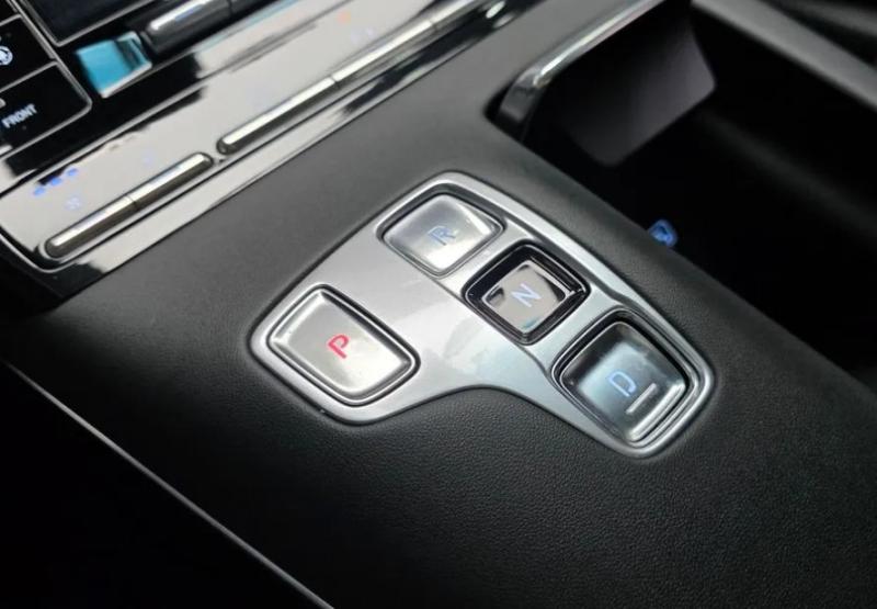 현대 더 뉴그랜저IG LPi 3.0 영업용 모범형 - 이미지 3