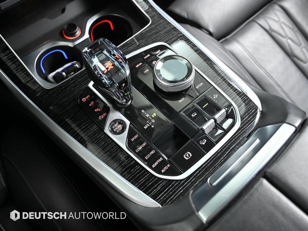 BMW X7 40i xDrive M스포츠 팩 - 이미지 16