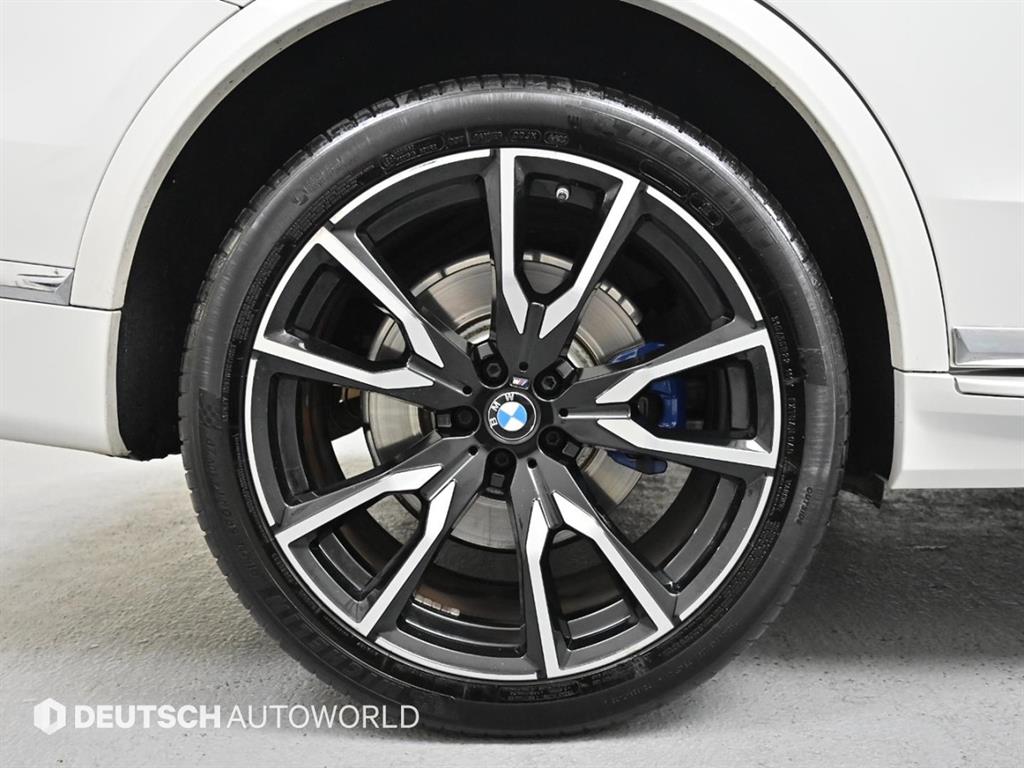 BMW X7 40i xDrive M스포츠 팩 - 이미지 6