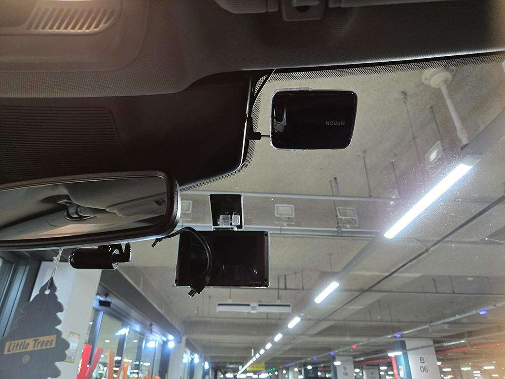 포드 익스플로러(6세대) 2.3 AWD 리미티드 - 이미지 8