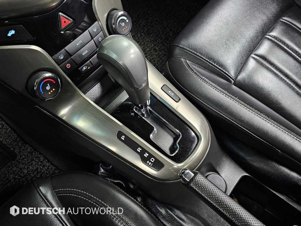 쉐보레 (대우) 어매이징 크루즈 4도어 1.8 LTZ - 이미지 3