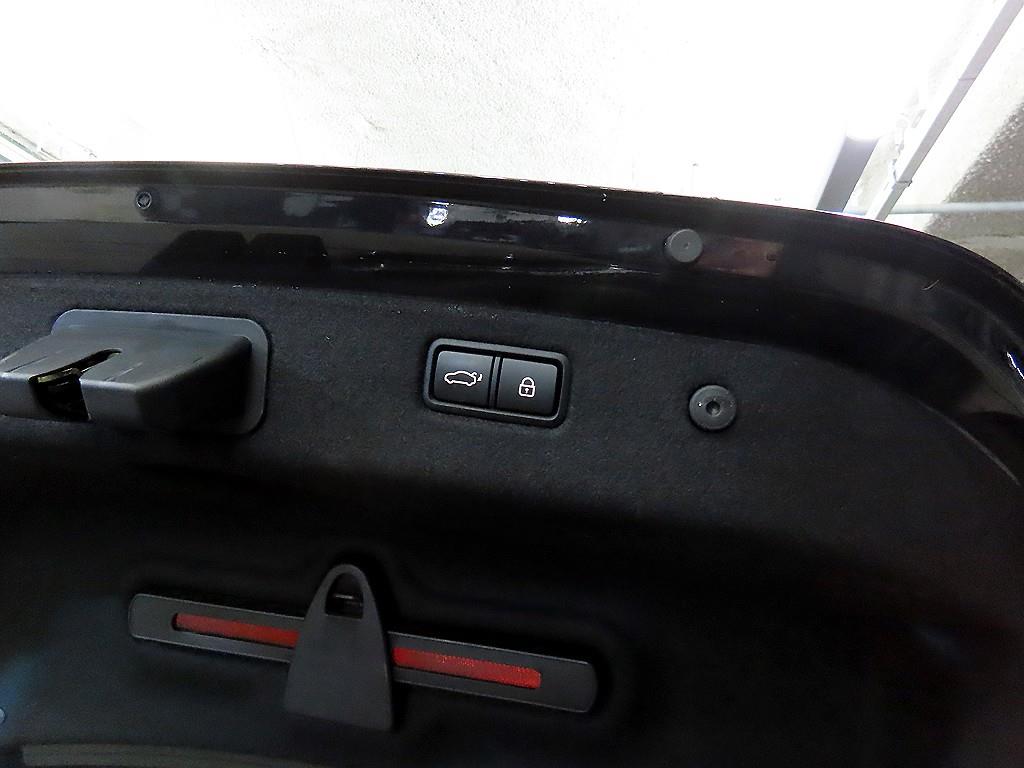 제네시스 G70 2.0T 엘리트 - 이미지 17