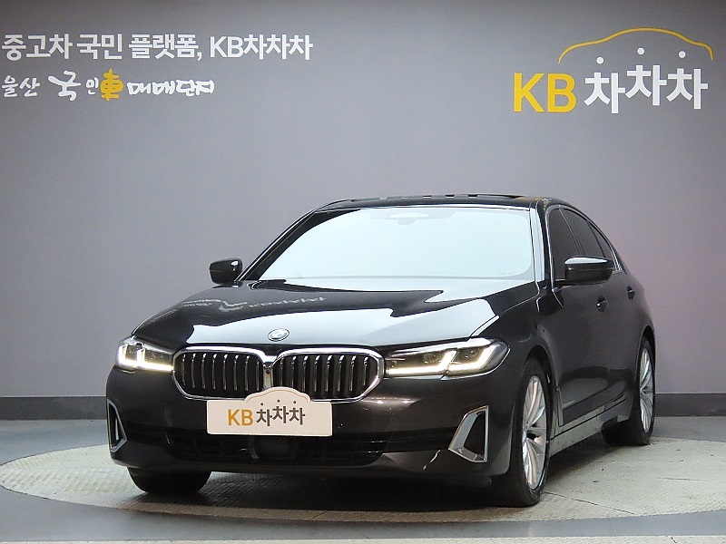 BMW 5시리즈(7세대) 520i 럭셔리