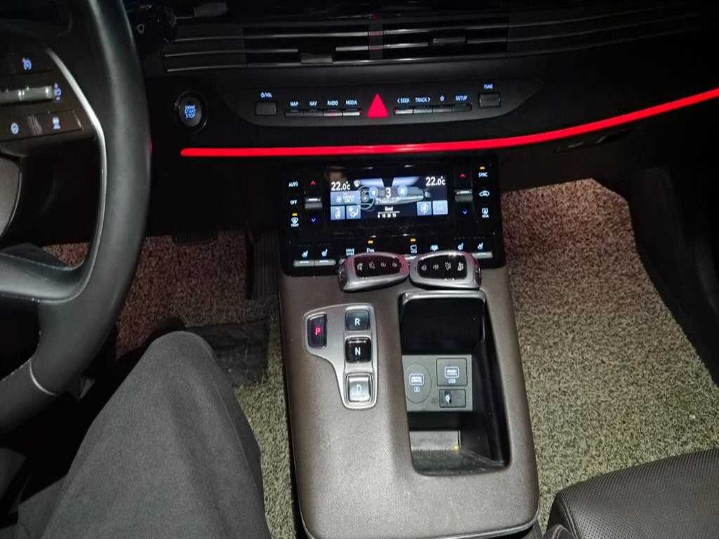 현대 더 뉴그랜저IG 하이브리드 2.4 HEV 익스클루시브 - 이미지 2