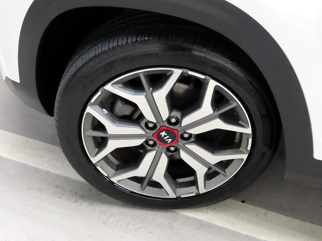 기아 셀토스 1.6 가솔린 2WD 노블레스 - 이미지 19