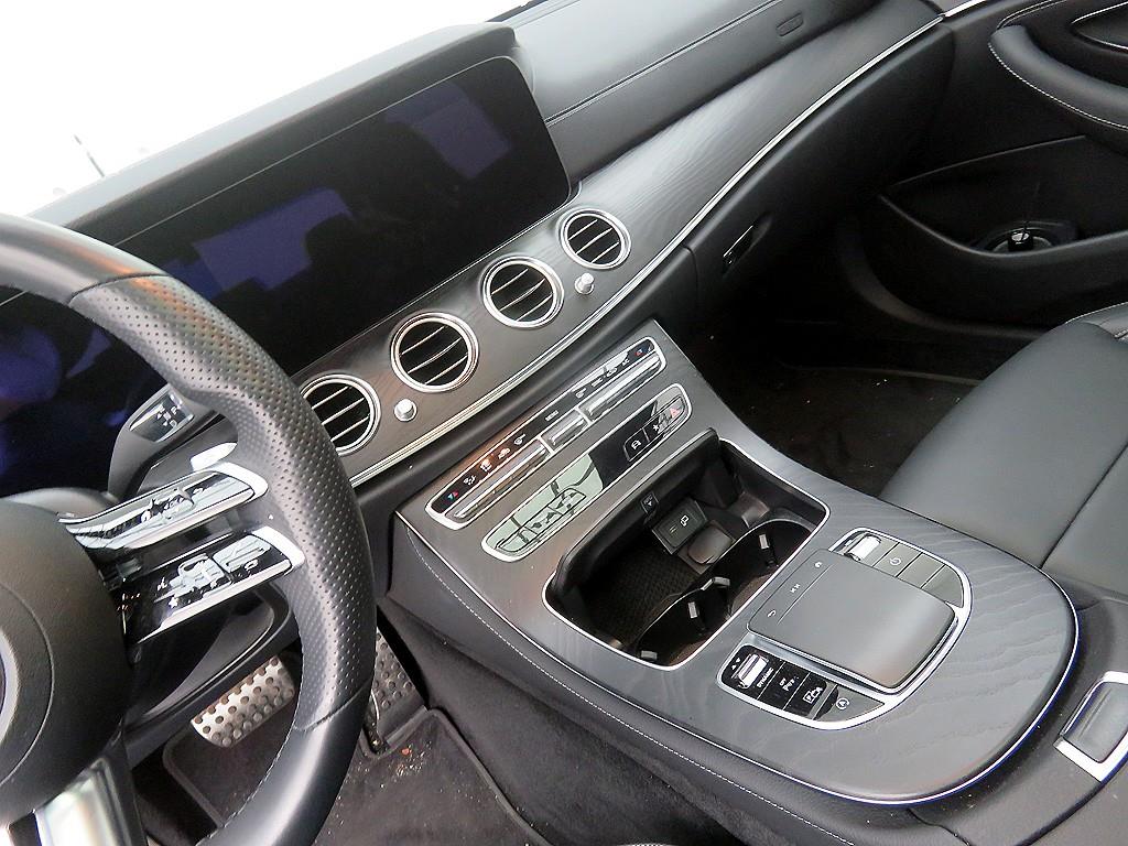 벤츠 E클래스(5세대) E220d 4매틱 AMG 라인 - 이미지 19