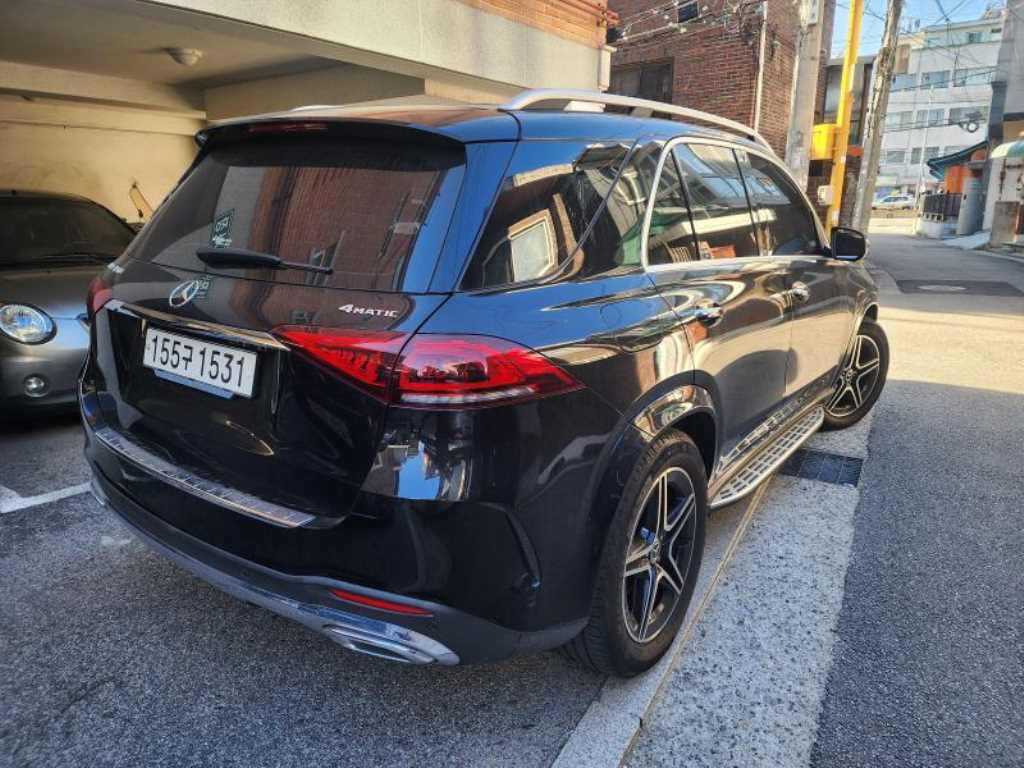 벤츠 GLE클래스(4세대) GLE 450 4매틱 - 이미지 3