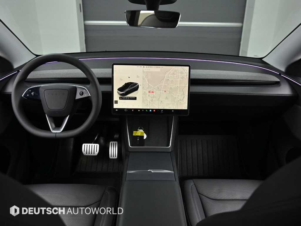 테슬라 모델 Y RWD - 이미지 11