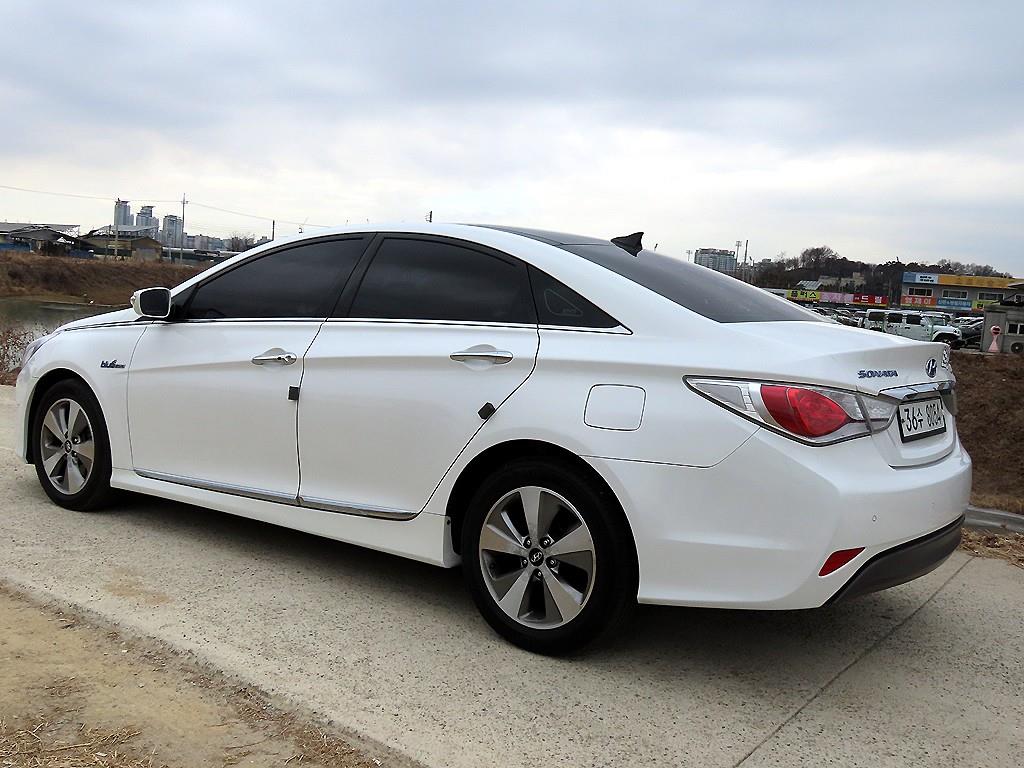 현대 YF쏘나타 하이브리드 프리미어 - 이미지 2