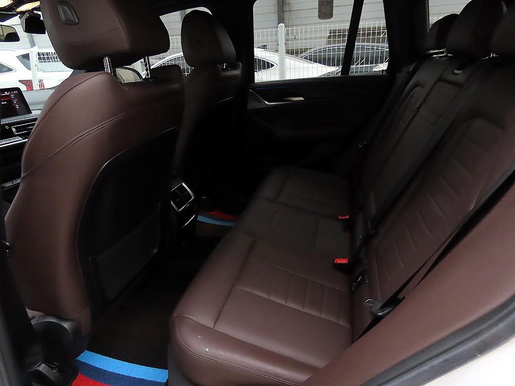 BMW iX3 eDrive M 스포츠팩 - 이미지 11