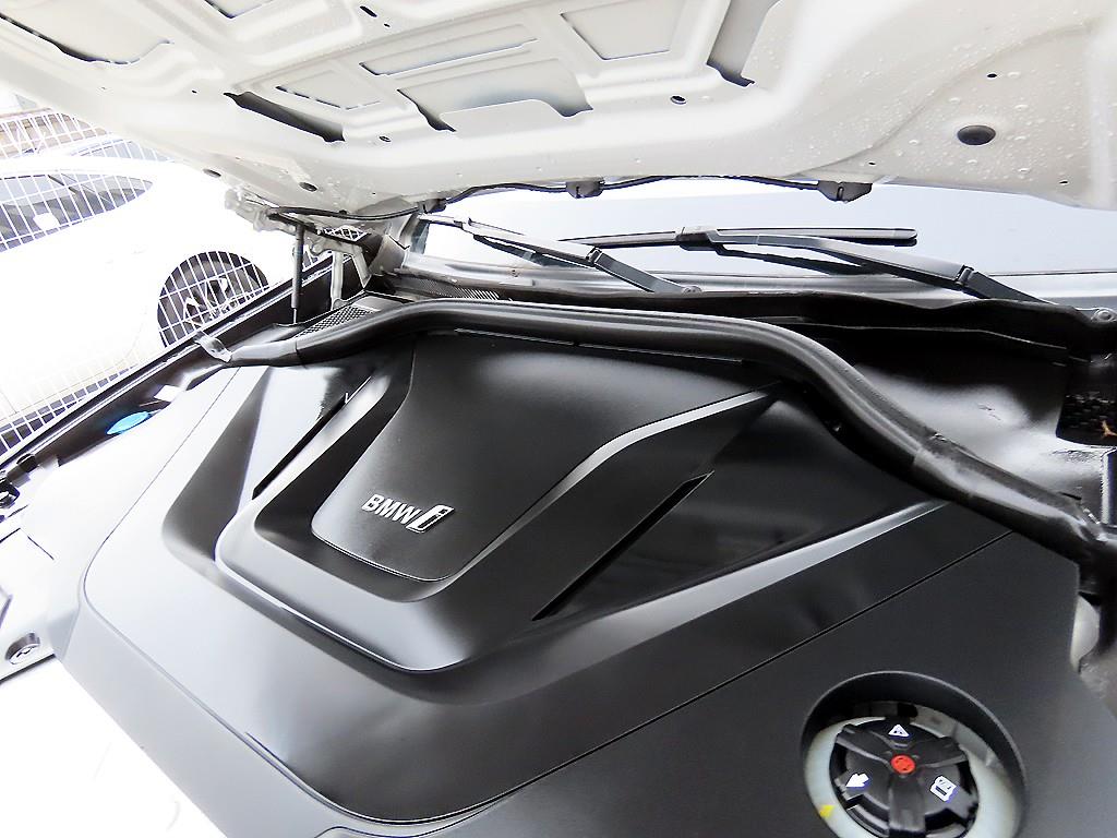 BMW iX3 eDrive M 스포츠팩 - 이미지 16