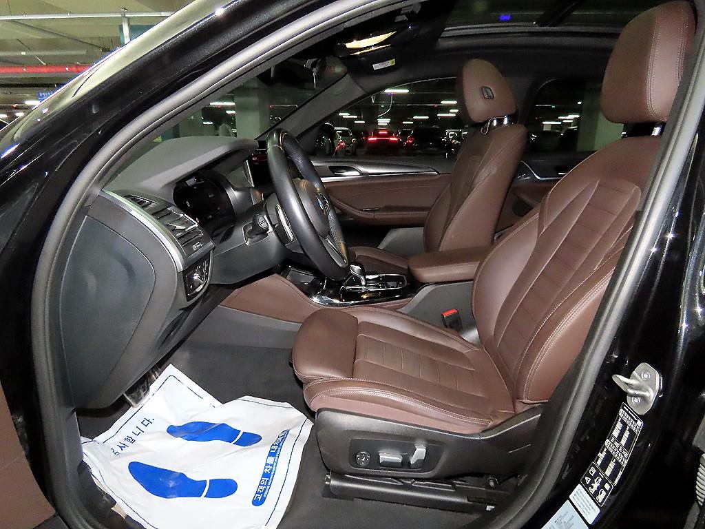 BMW X4(2세대) 20i xDrive M스포츠 - 이미지 15