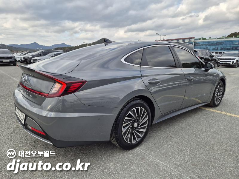 현대 쏘나타(DN8) 하이브리드 2.0 HEV 인스퍼레이션 - 이미지 5