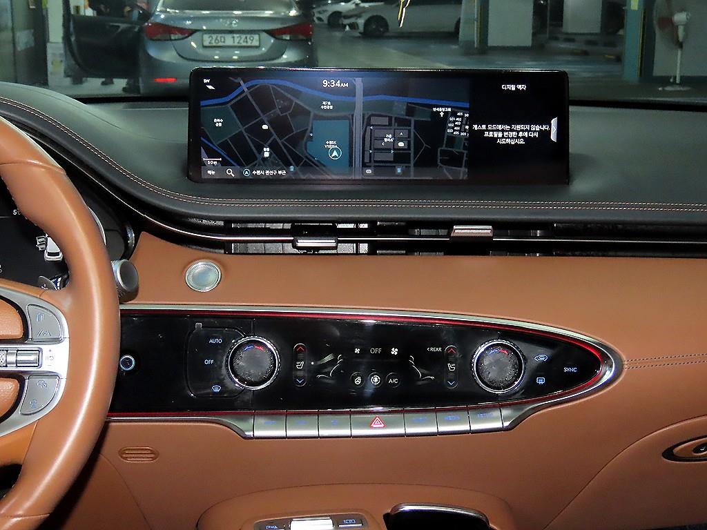 제네시스 GV70 2.2 디젤 2WD 기본형 - 이미지 11