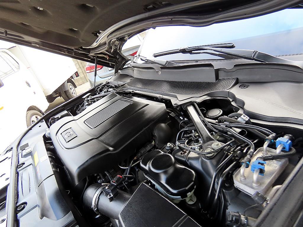 랜드로버 레인지로버(4세대) 4.4 SDV8 AB - 이미지 16