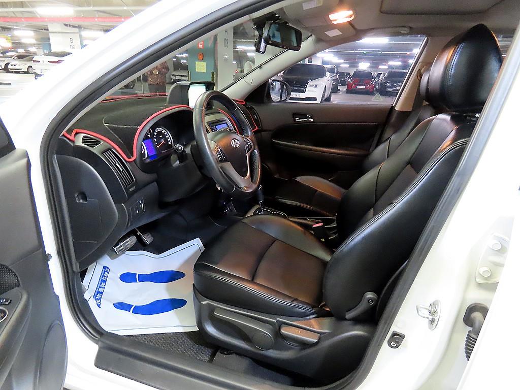 현대 i30 1.6 VVT 럭셔리 - 이미지 8