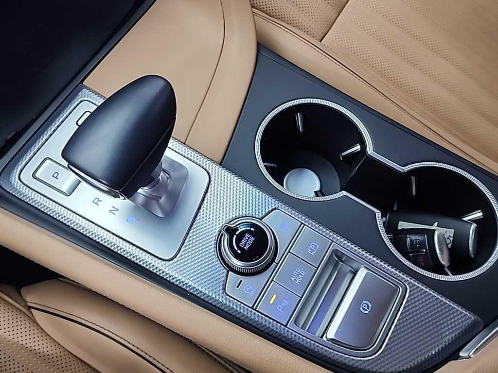 제네시스 더 뉴G70 가솔린 2.0T AWD 기본형 - 이미지 18