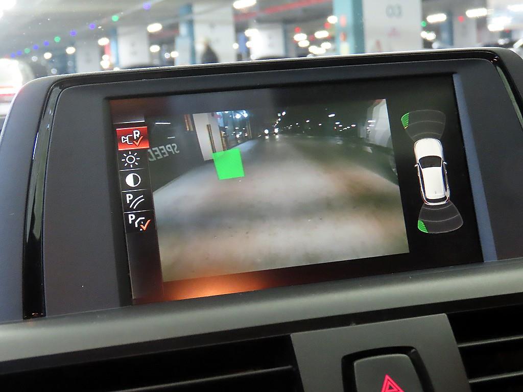 BMW 1시리즈(2세대) 5도어 118d 스포츠 라인 - 이미지 2