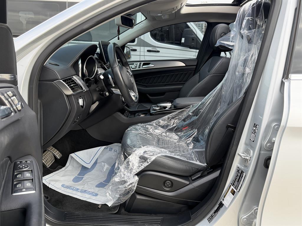 벤츠 GLE클래스(3세대) GLE 350d 4매틱 쿠페 - 이미지 9