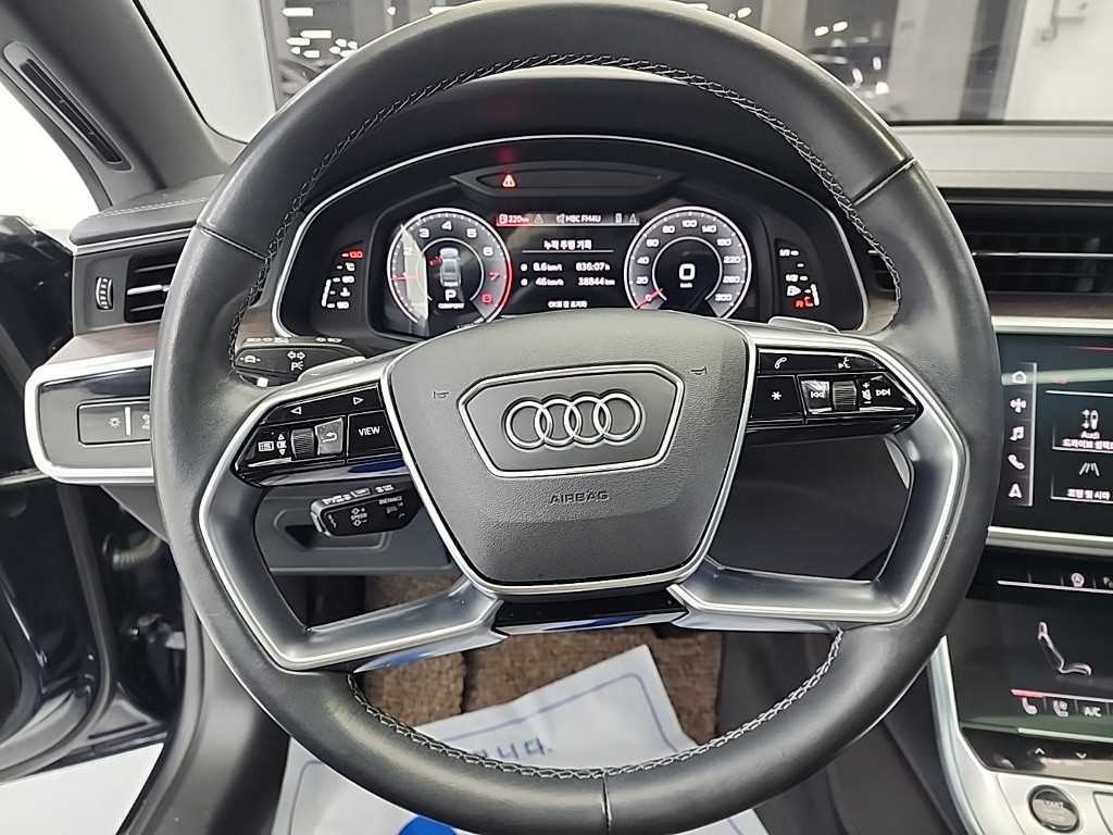 아우디 A7(2세대) 55 TFSI 콰트로 프리미엄 - 이미지 2