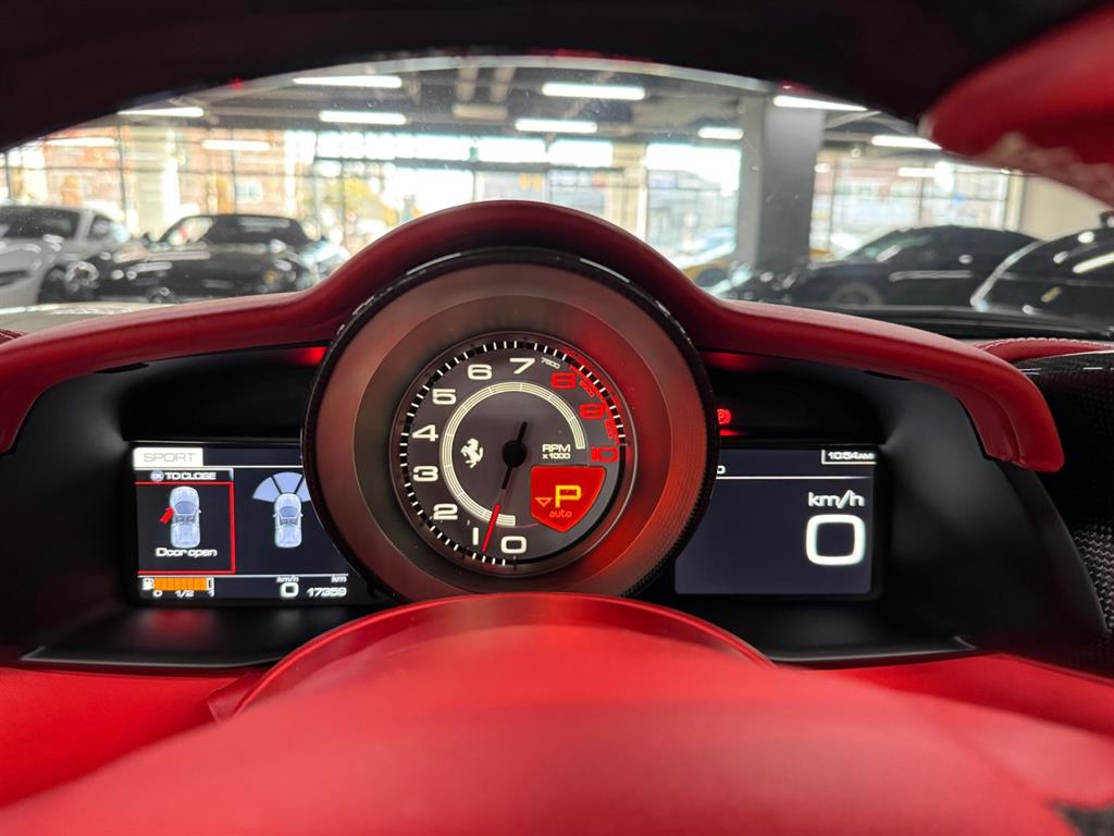 페라리 488 3.9 V8 스파이더