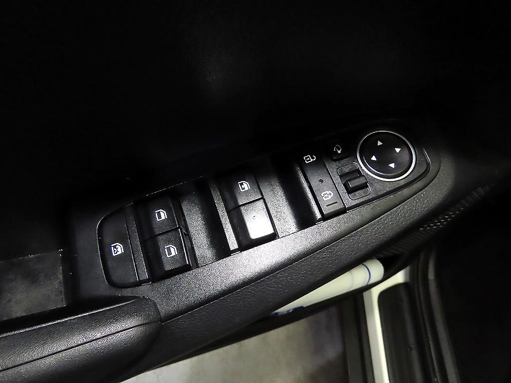 기아 셀토스 1.6 가솔린 2WD 트렌디 - 이미지 14