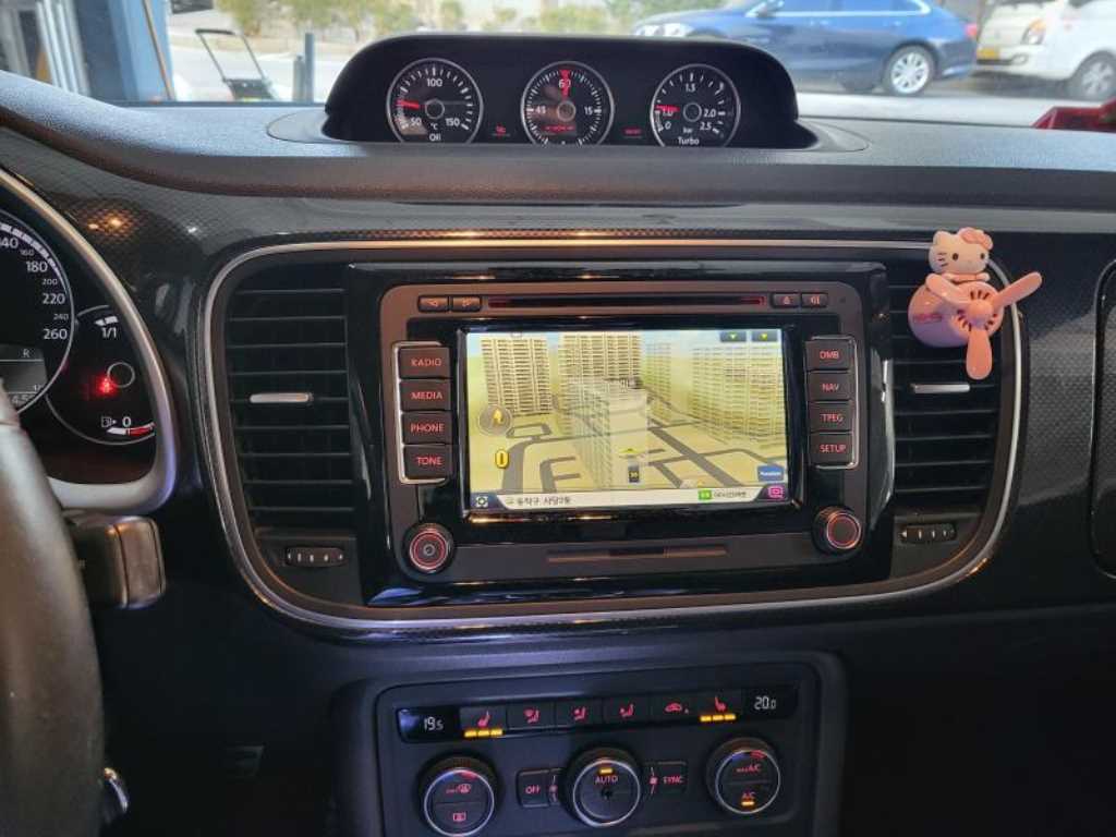 폭스바겐 더 비틀 2.0 TDI - 이미지 3