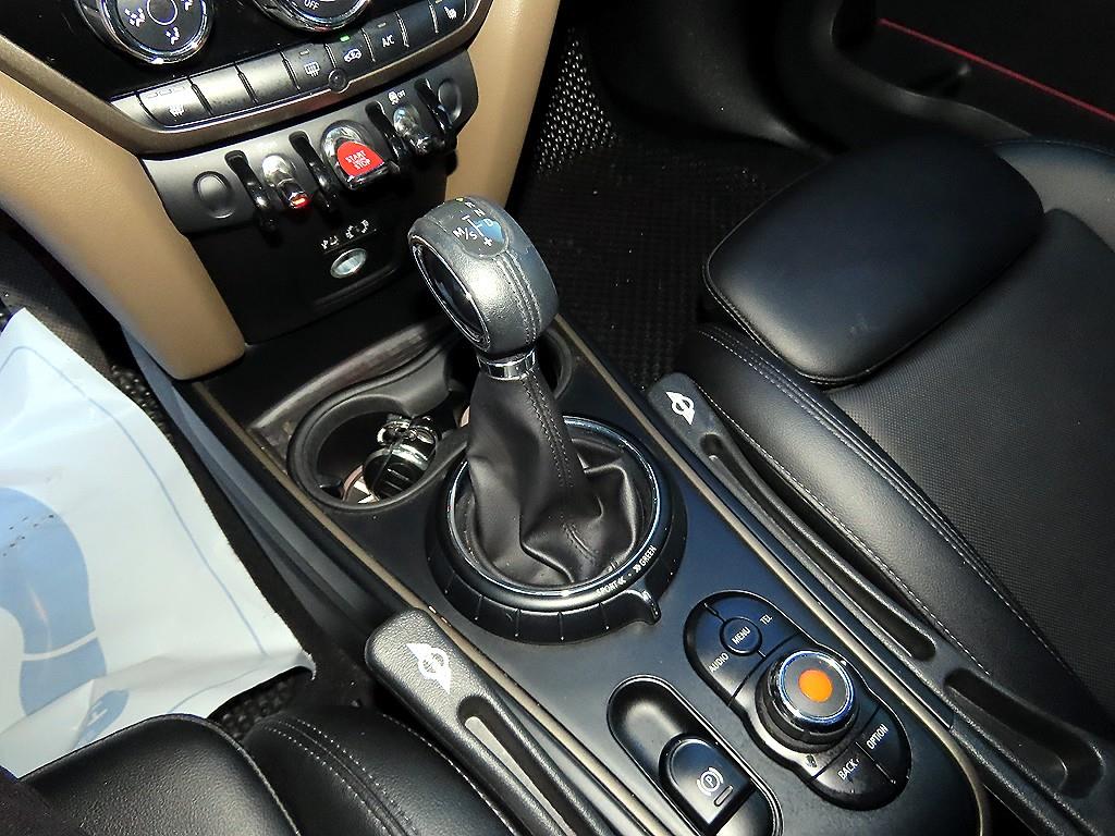 미니 컨트리맨(2세대) 2.0 D ALL4 - 이미지 14