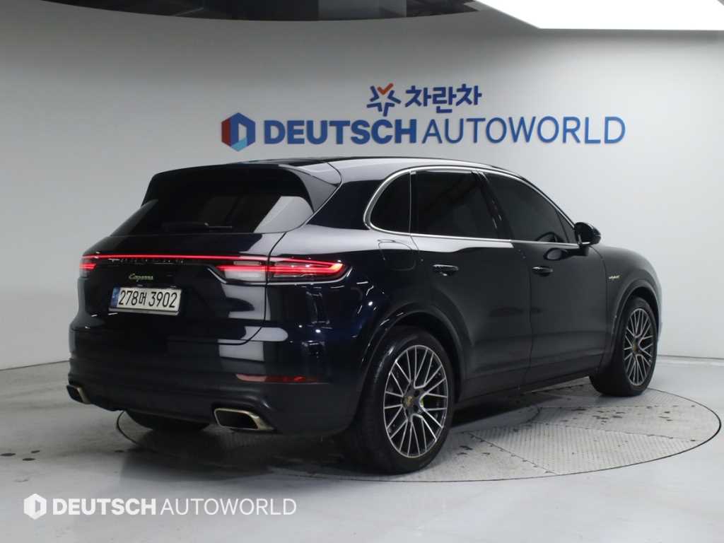 포르쉐 카이엔(3세대) 3.0 HEV