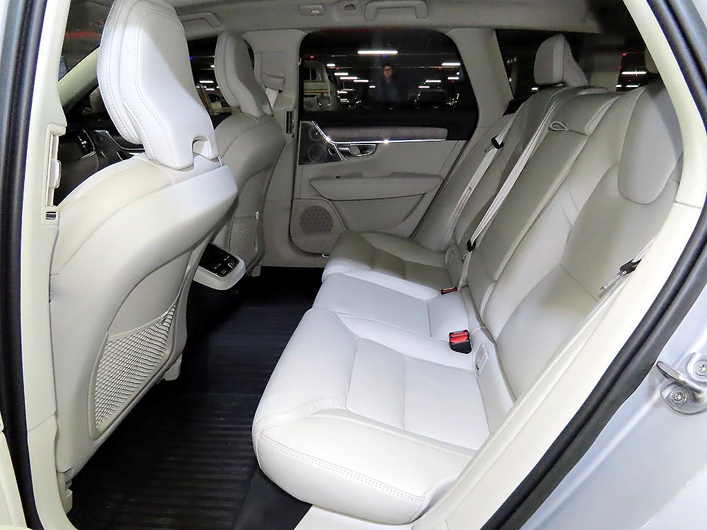 볼보 V90 크로스컨트리 2.0 B6 AWD 얼티메이트 - 이미지 9