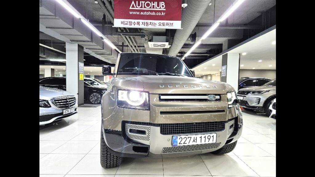 랜드로버 올 뉴 디펜더 110 D250 X다이나믹 SE - 이미지 6