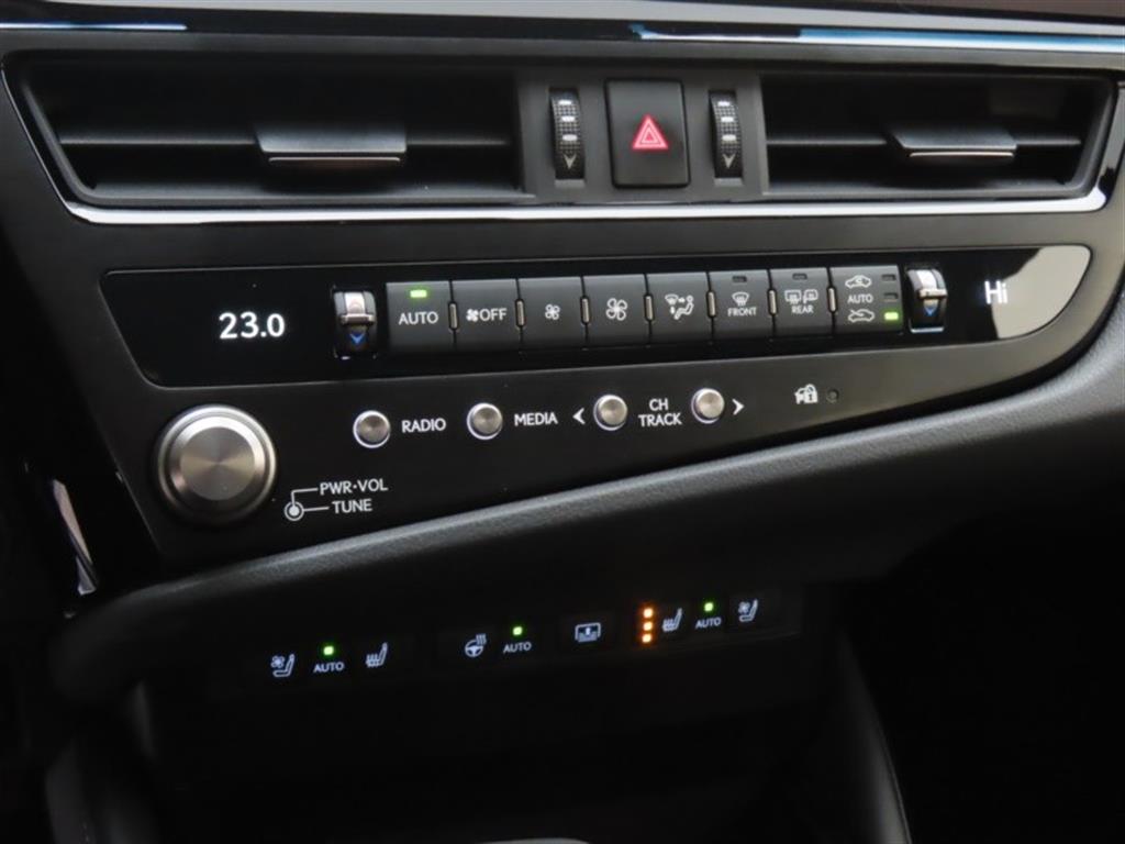 렉서스 ES(7세대) 300h - 이미지 6