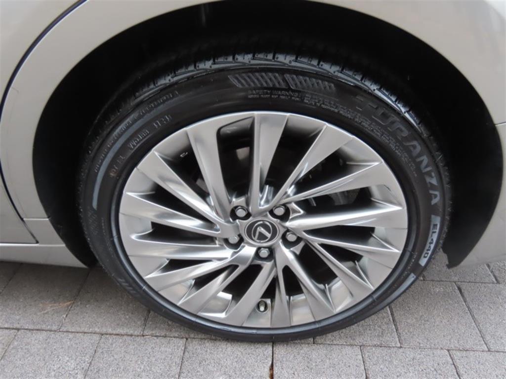 렉서스 ES(7세대) 300h - 이미지 13