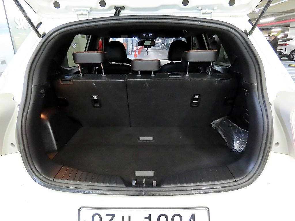 KG모빌리티(쌍용) 티볼리 아머 1.6 디젤 기어 플러스 - 이미지 18