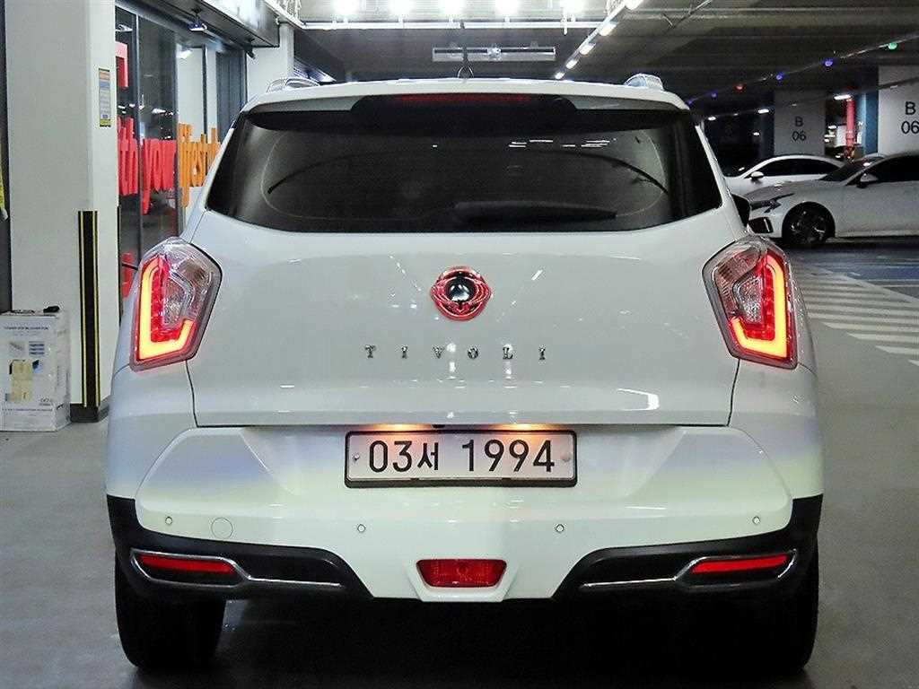 KG모빌리티(쌍용) 티볼리 아머 1.6 디젤 기어 플러스 - 이미지 8