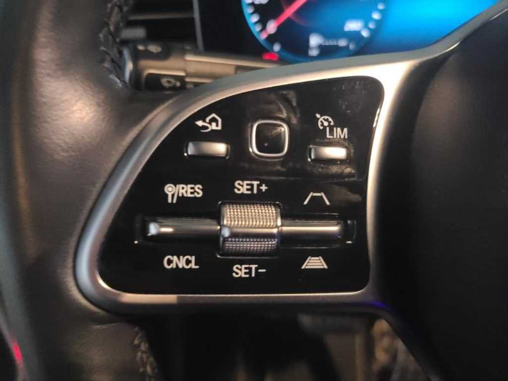 벤츠 GLE클래스(4세대) GLE 400d 4매틱 쿠페 - 이미지 5