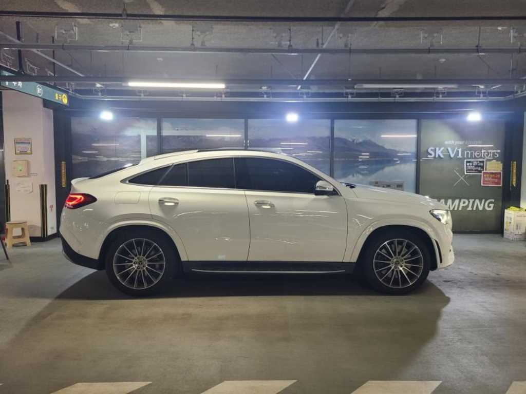 벤츠 GLE클래스(4세대) GLE 400d 4매틱 쿠페 - 이미지 17