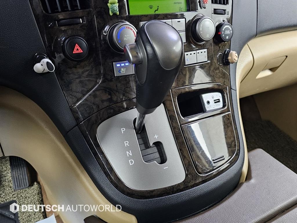 현대 그랜드스타렉스 캠핑카 - 이미지 12