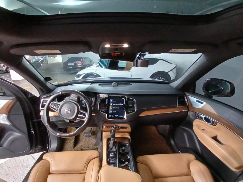 볼보 XC90(2세대) D5 AWD 인스크립션 - 이미지 5