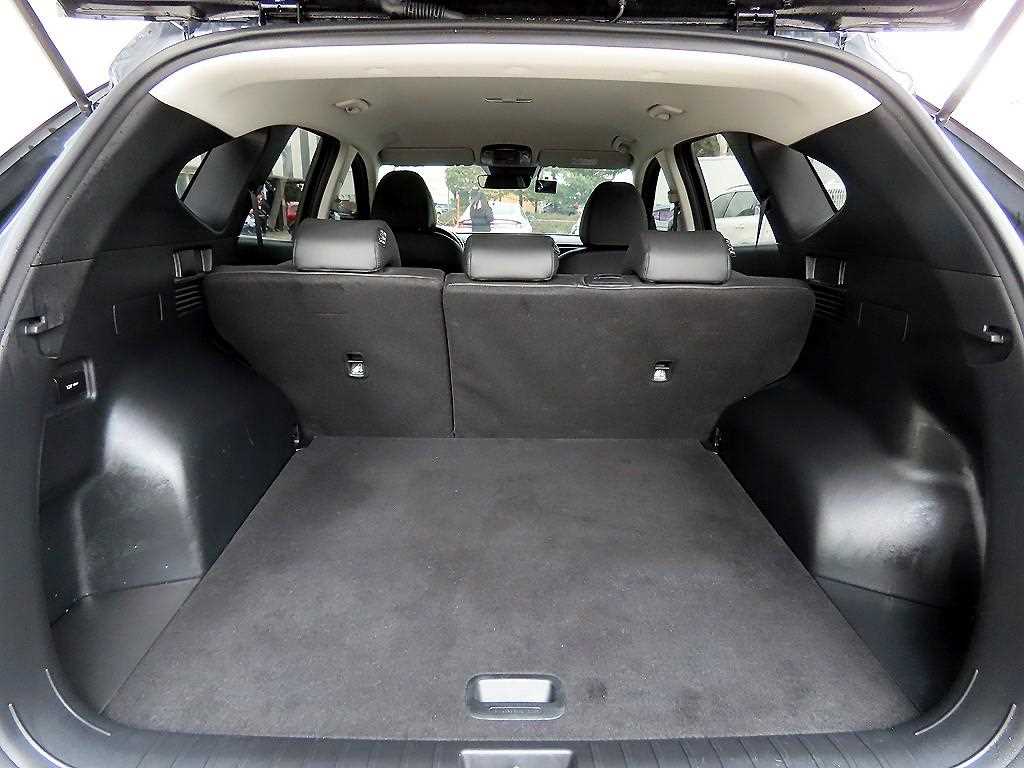 현대 더 올뉴투싼 2.0 디젤 2WD 모던 - 이미지 12