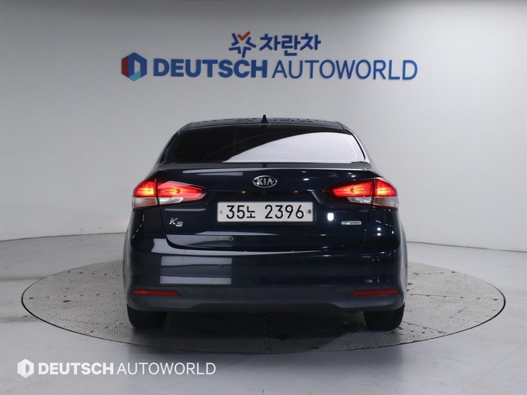 기아 더 뉴K3 1.6 디젤 트렌디 - 이미지 4