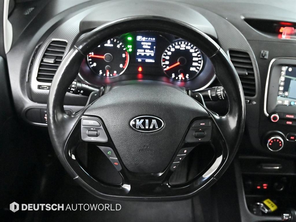 기아 더 뉴K3 1.6 디젤 트렌디 - 이미지 9