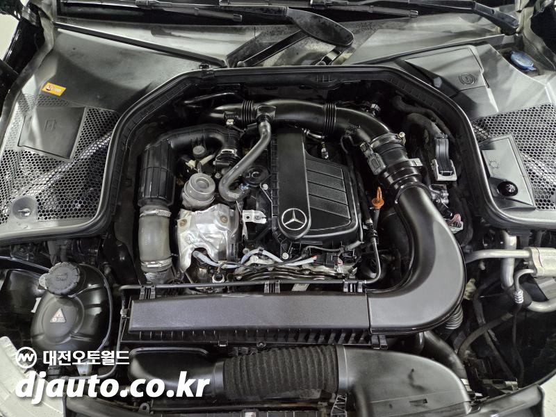 벤츠 C클래스(4세대) C200 d - 이미지 9