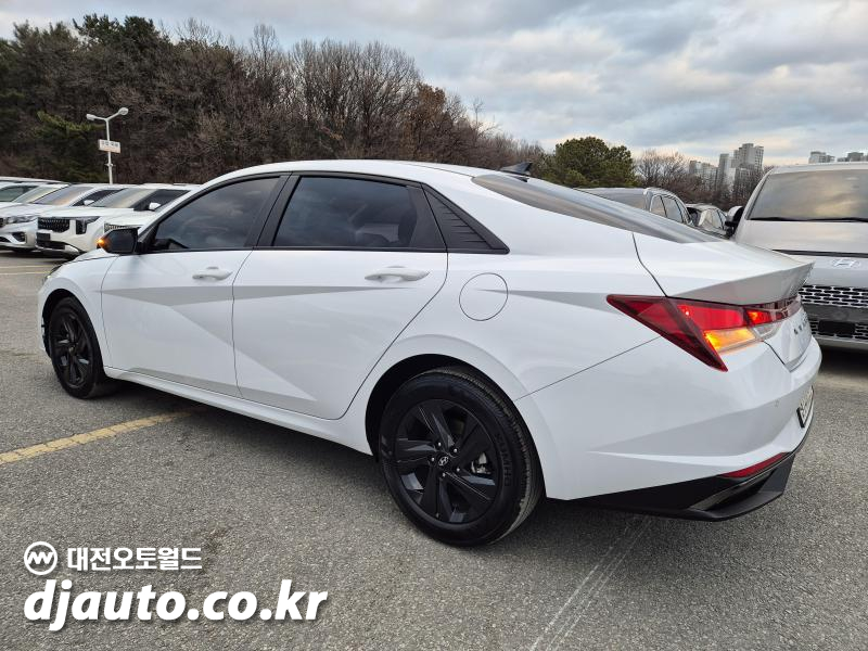 현대 아반떼(CN7) 1.6 가솔린 모던 - 이미지 3