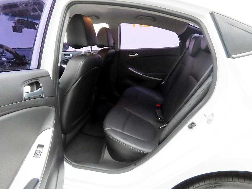 현대 엑센트 신형 1.4 VVT 모던 - 이미지 17