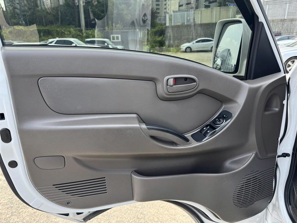 현대 포터II 일렉트릭 내장탑차 하이 - 이미지 17