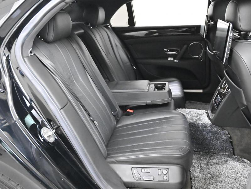 벤틀리 뉴플라잉스퍼 4.0 V8 - 이미지 14