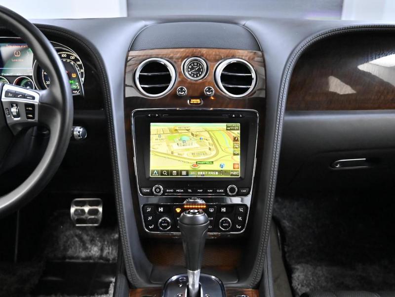 벤틀리 뉴플라잉스퍼 4.0 V8 - 이미지 9